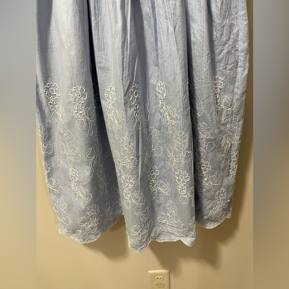 NWT Ivy City Co Chambray White Floral Embroider Scallop Midi Shirt Dress Size XS - Picture 6 of 12